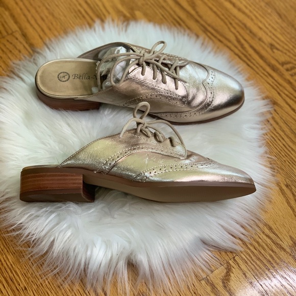 Bella Vita Baxter woman’s Champagne Suede Mule - Picture 3 of 10